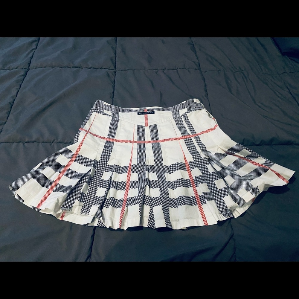 Beautiful vintage Burberry tennis skirt